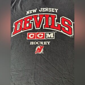 Vintage CCM New Jersey Devils Youth T-Shirt Sz Small | NHL Hockey Retro Tee Rare